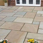Rippon Buff Sandstone Mixed Paving Tiles - 18mm