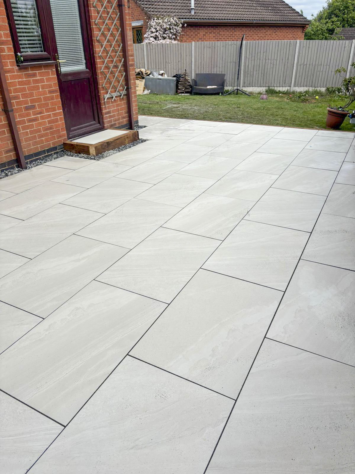 CROSSOVER WHITE Porcelain 01