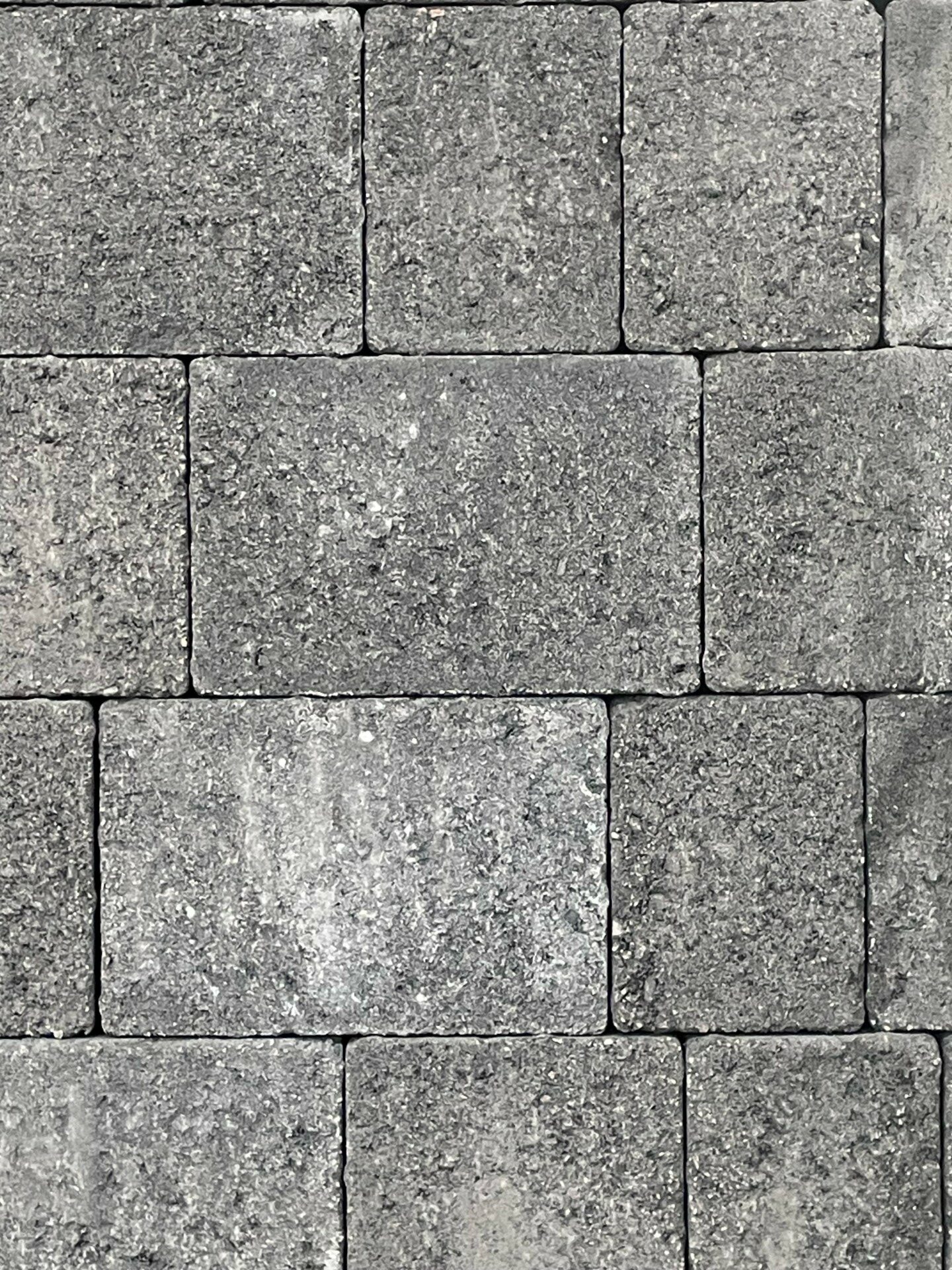 Aged-Carbon-Black-2-rotated Cobbled Paver 50mm - Carbon Black - 3 Size Mixed Pack - Image 1