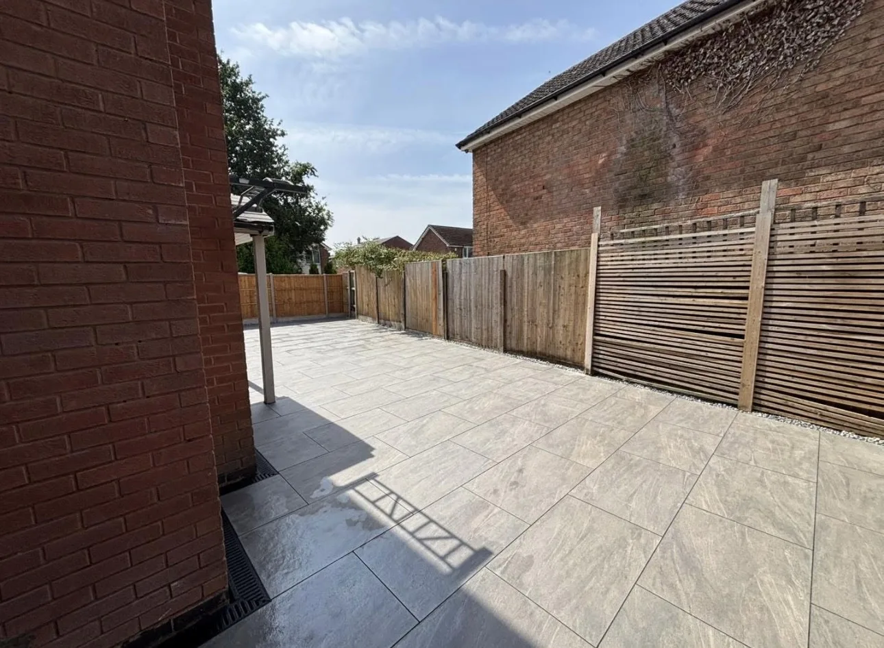 Anthracite Light Porcelain Paving Tiles – 900x600x20mm - Image 12